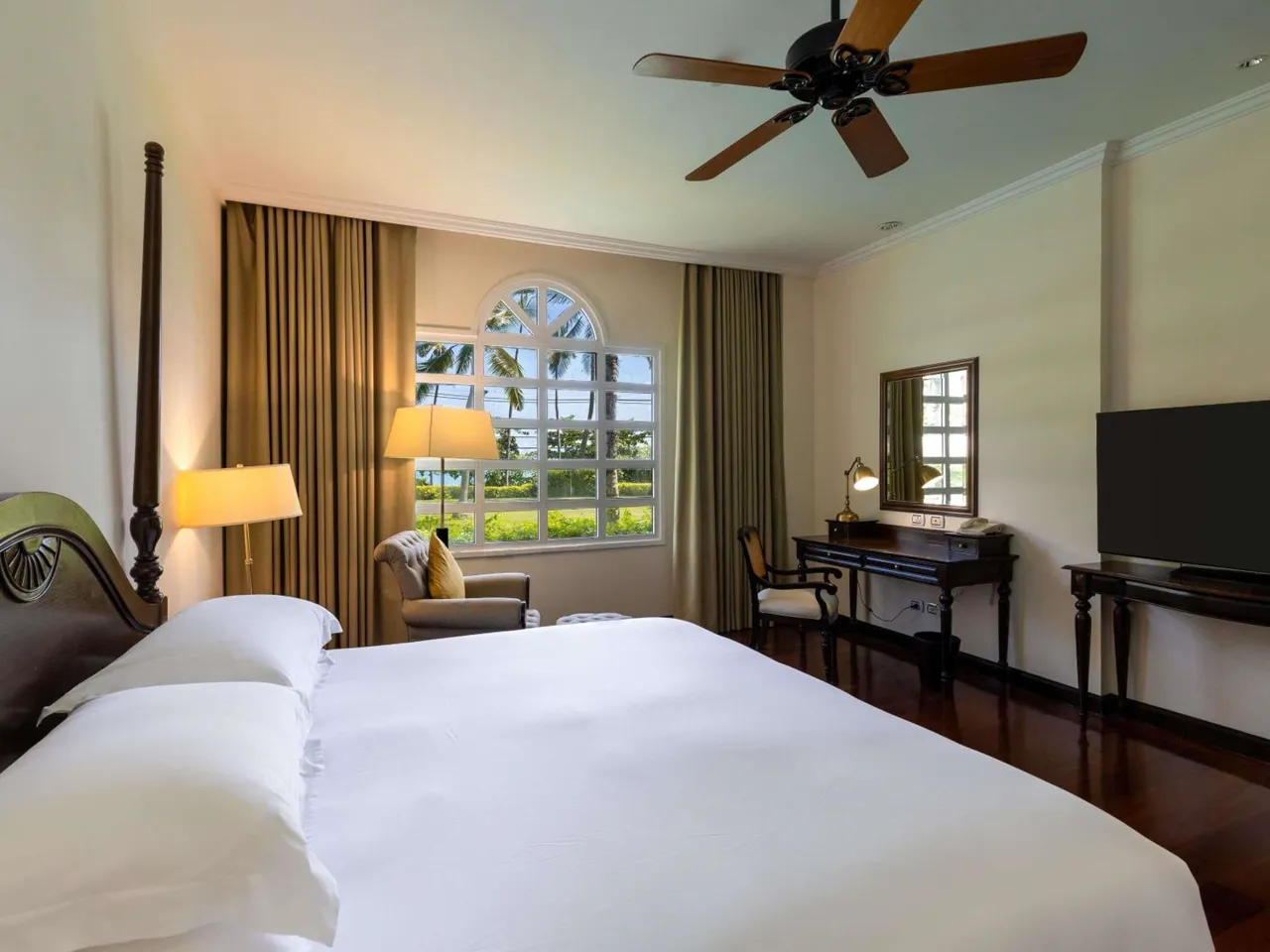 Prestige King Suite with Club Access - Pool/Sea View ב־Sofitel Krabi Phokeethra Golf and Spa Resort