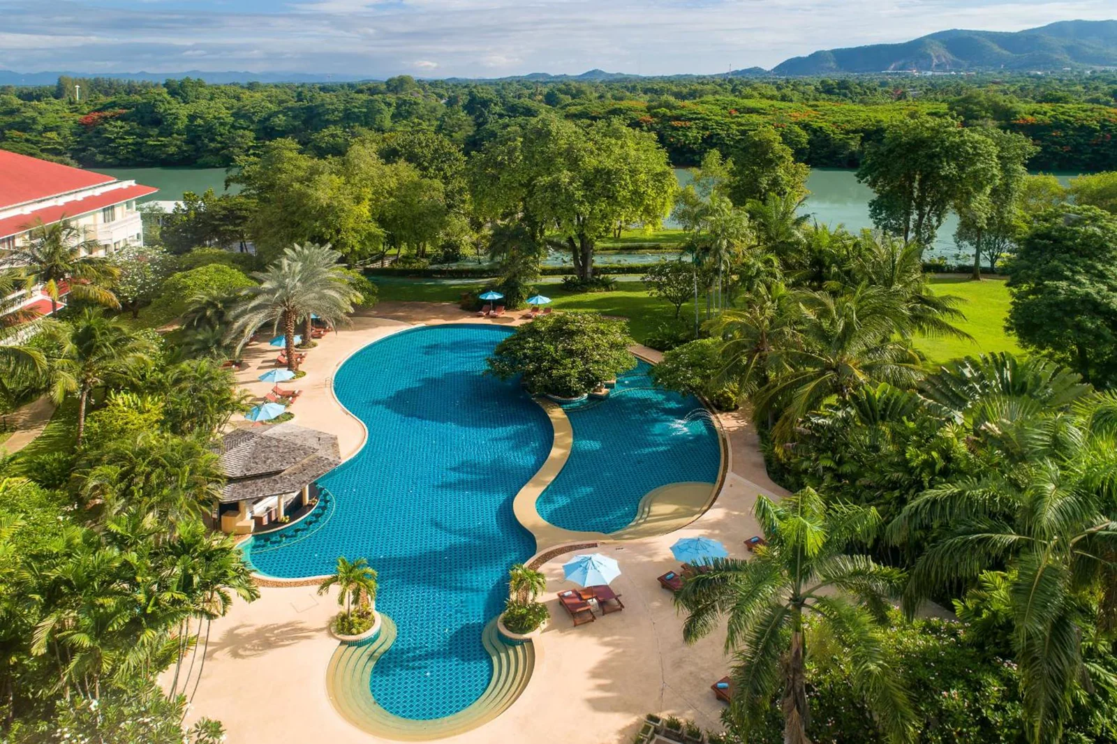 Dheva Mantra Resort Spa: בריכה, ילדים ומתקנים