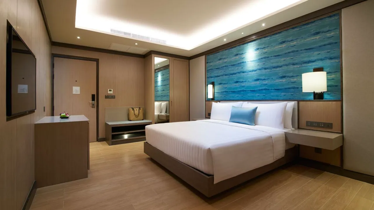 Superior King Room ב־Amari Vogue Krabi